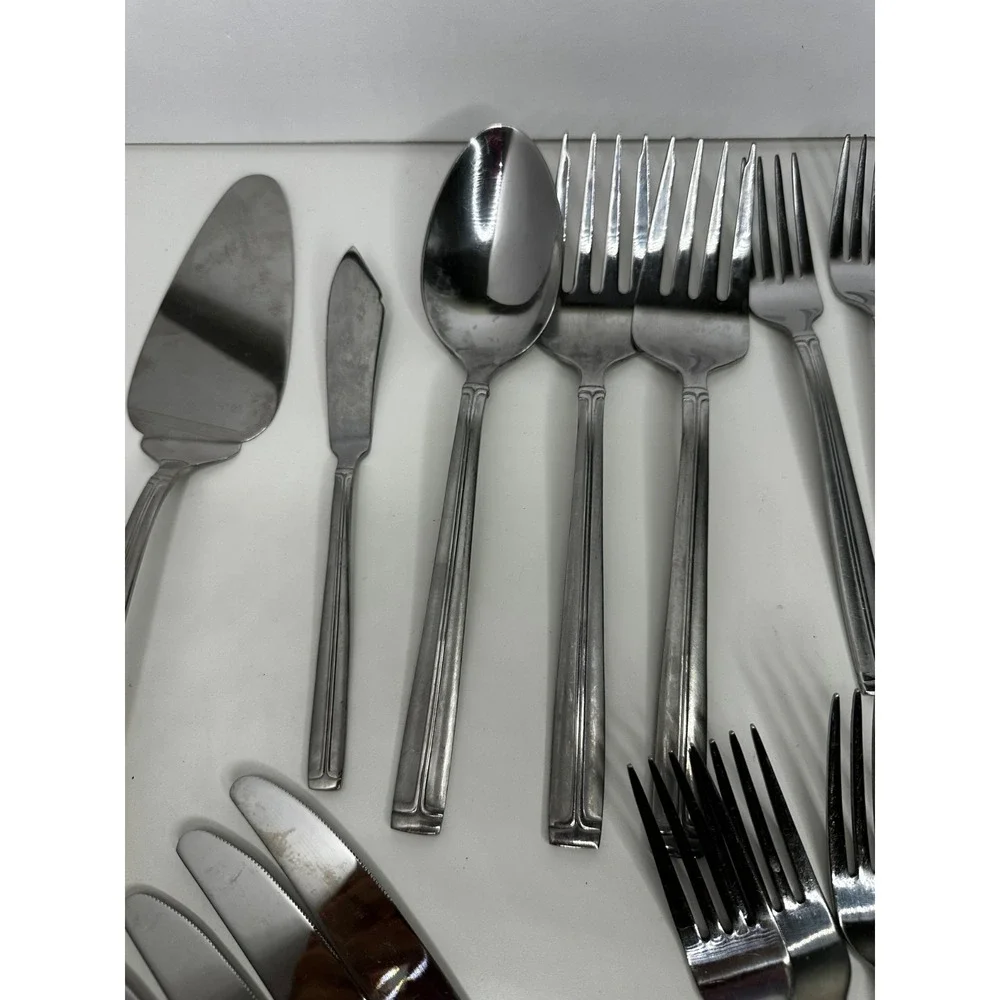 Wallace WAS244 Center Line Satin & Glossy Stainless Flatware Lot 44 Pieces